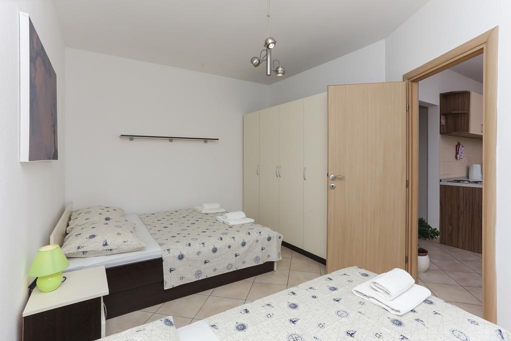 Summer Apartment