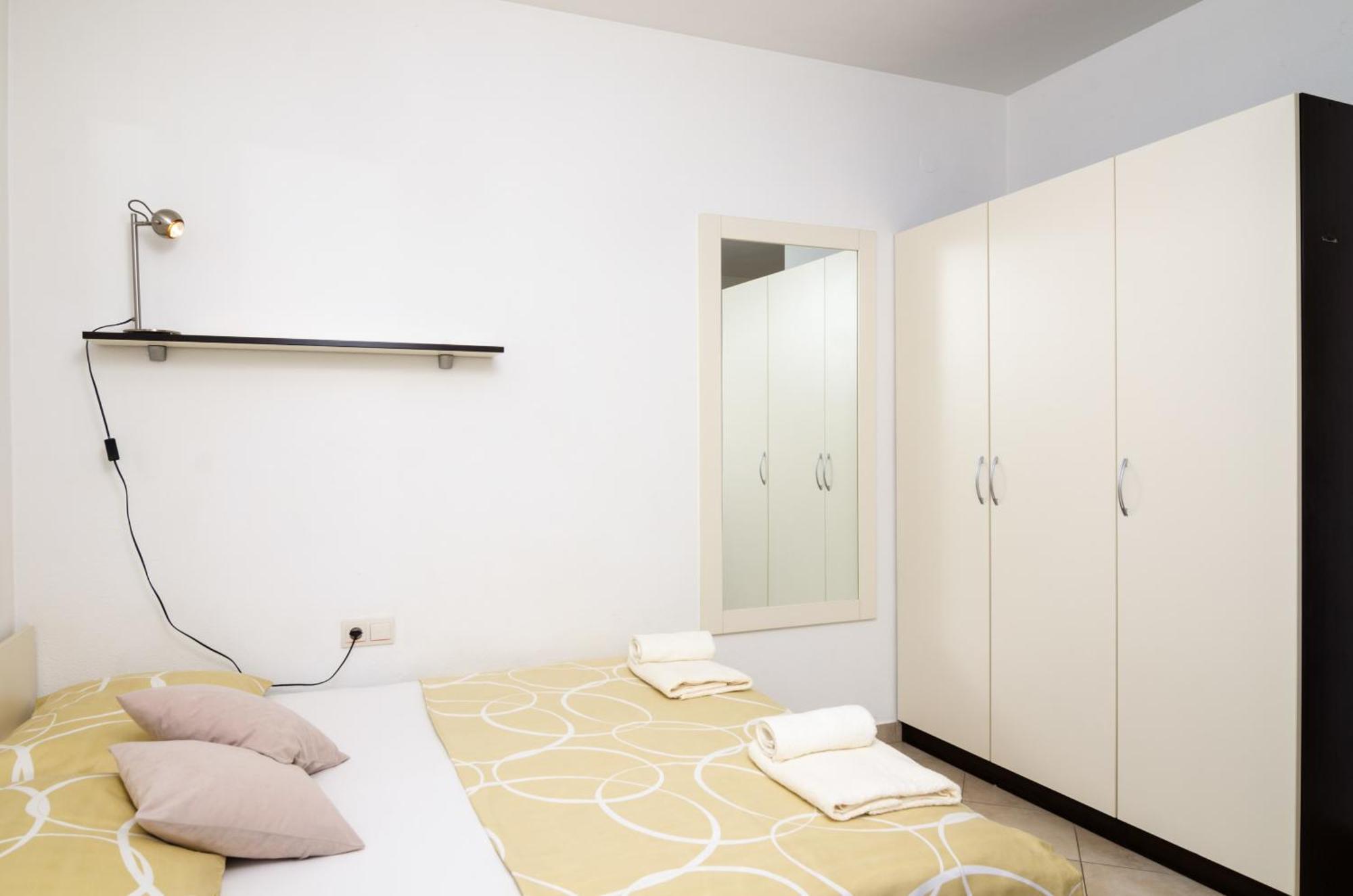 Summer Apartment