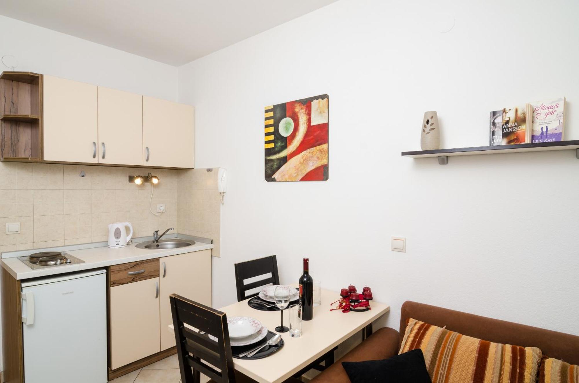 Apartment Summer