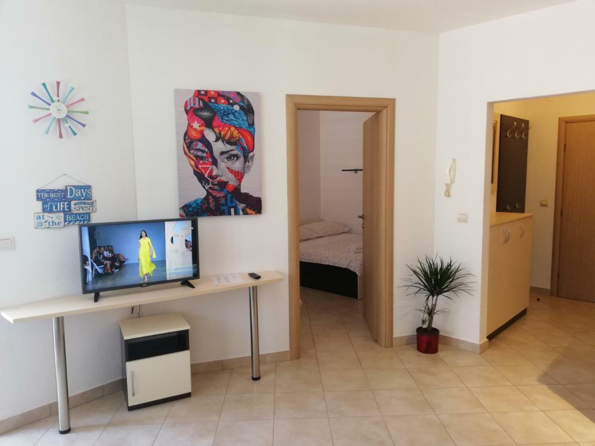 Apartment Summer *