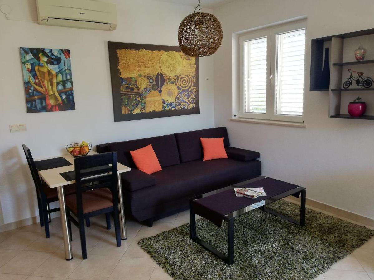 Apartment Summer *
